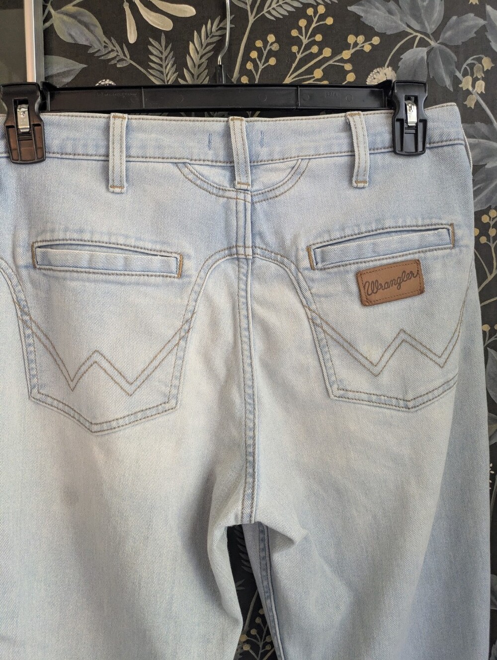 Wrangler Western Yoke Flare Jeans - Picture 2 of 9